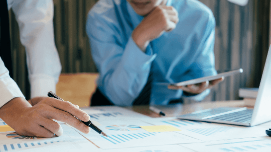 CFO's Risk Management: Controls, Financing, and Policies